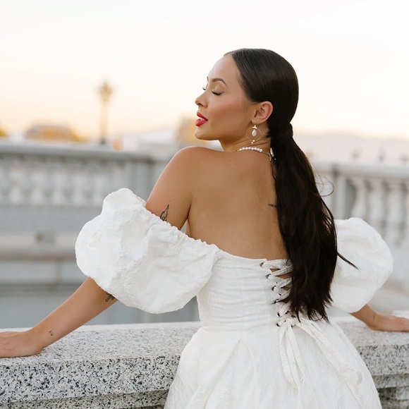 Elegant Off-Shoulder White Dress - Picture 4 of 15